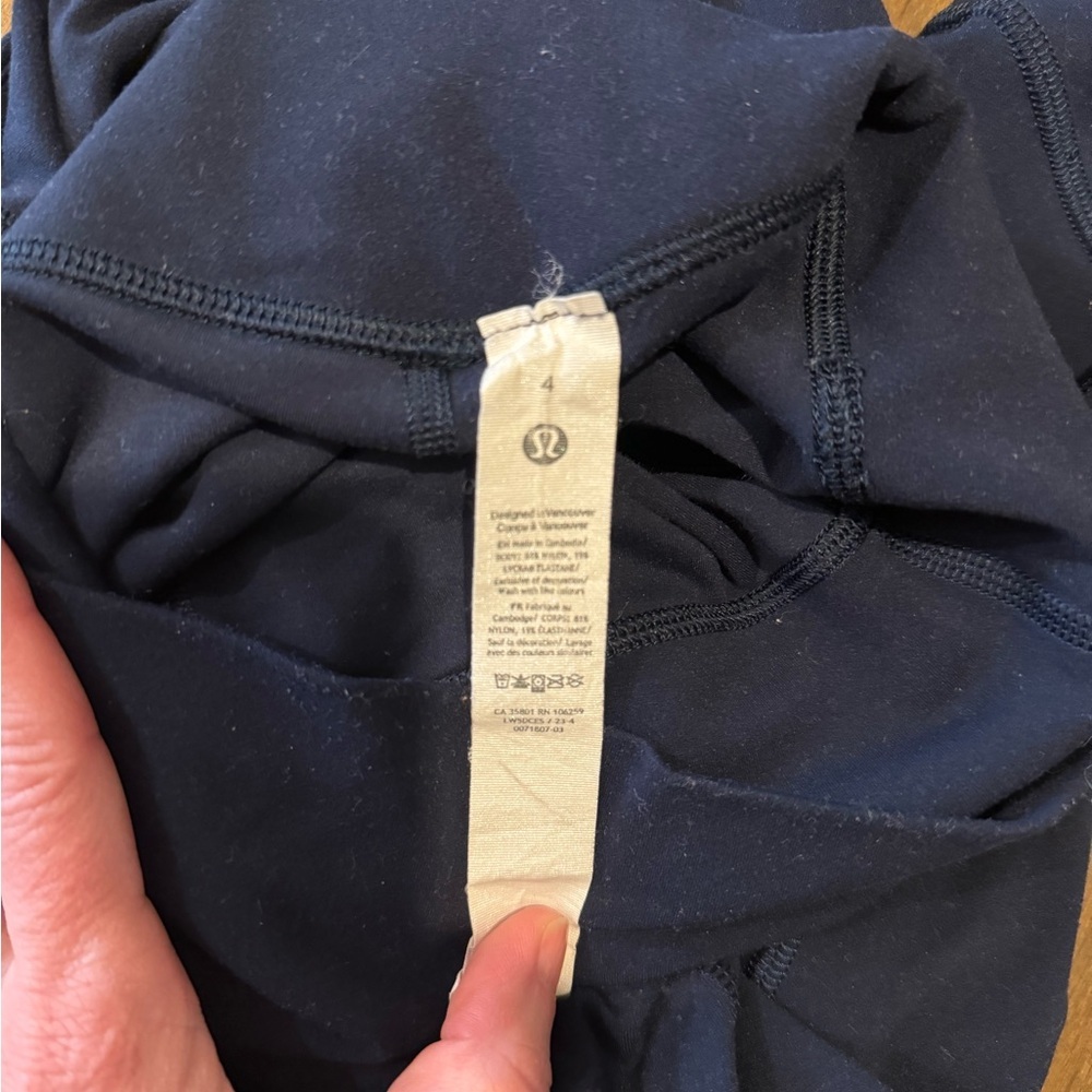 Lululemon 25” True Navy High-Waisted Align Leggings with Pockets - Picture 9 of 9